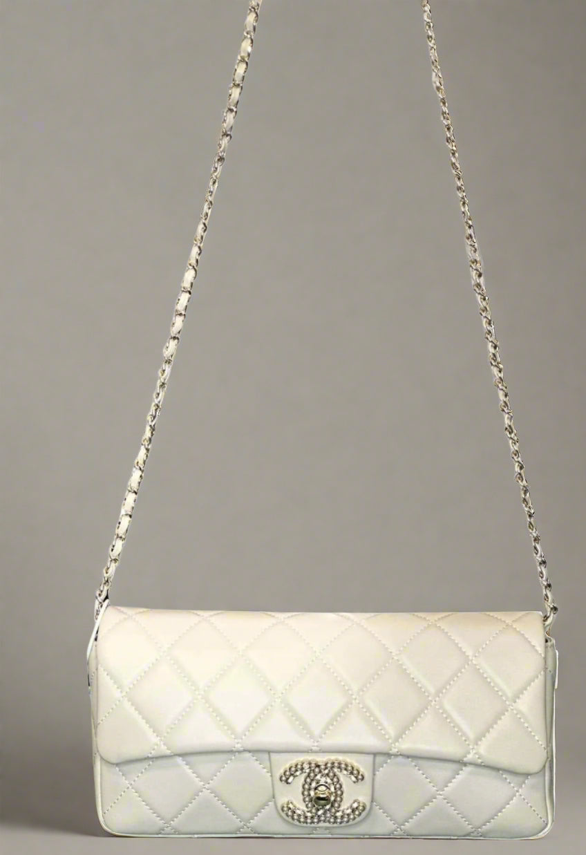 C White Diamond Chain Clutch